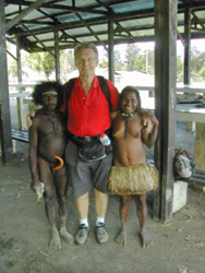 Art tussen Papua man en vrouw